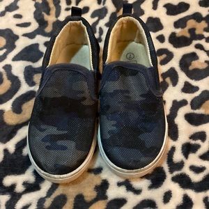 Blue and black cano sneakers
